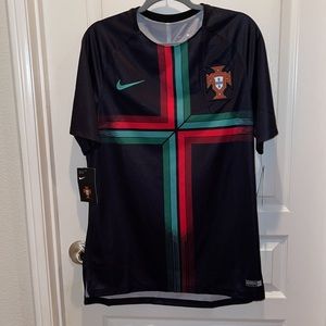 Nike dri fit shirt large.